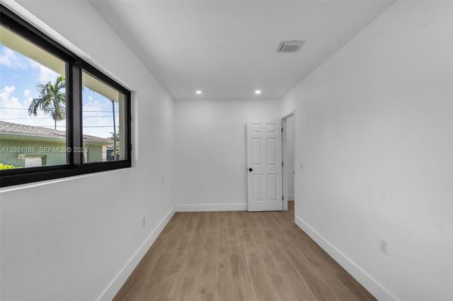 8841 NW 14th Ave, Miami, FL 33147