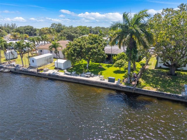 8841 NW 14th Ave, Miami, FL 33147