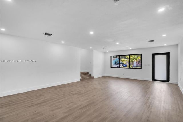 8841 NW 14th Ave, Miami, FL 33147