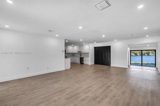 8841 NW 14th Ave, Miami, FL 33147