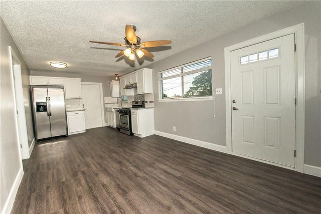 1600 Parker LN A, Austin, TX 78741