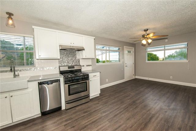 1600 Parker LN A, Austin, TX 78741