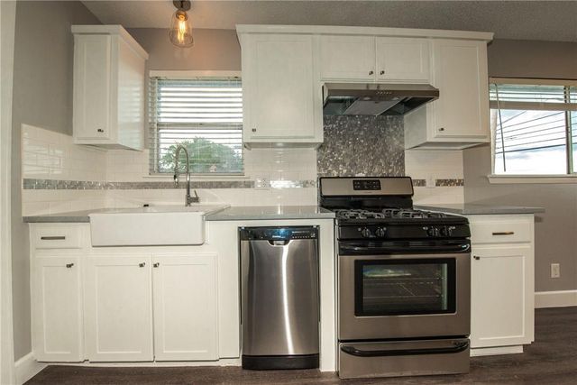 1600 Parker LN A, Austin, TX 78741