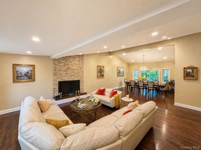 5 Eaton Lane, Scarsdale, NY 10583