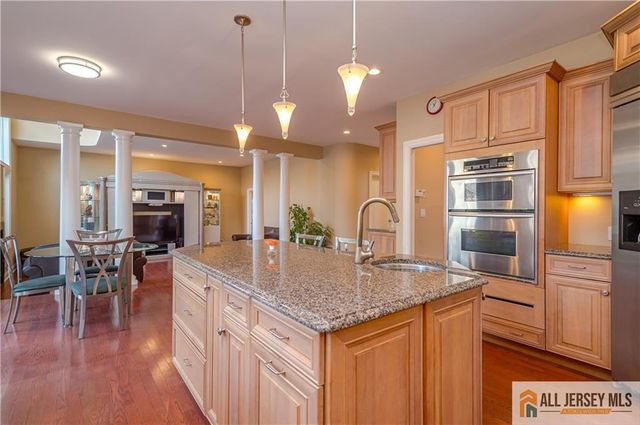 53 Princeton Avenue, Colonia, NJ 07067