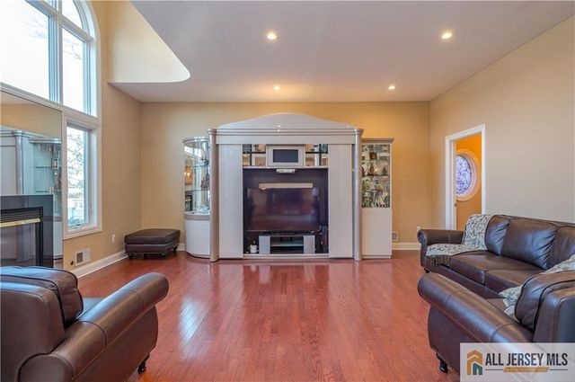 53 Princeton Avenue, Colonia, NJ 07067