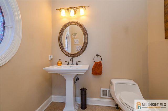 53 Princeton Avenue, Colonia, NJ 07067