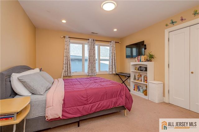 53 Princeton Avenue, Colonia, NJ 07067