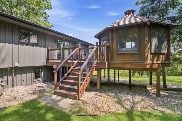 10190 101st Street N, Stillwater, MN 55082