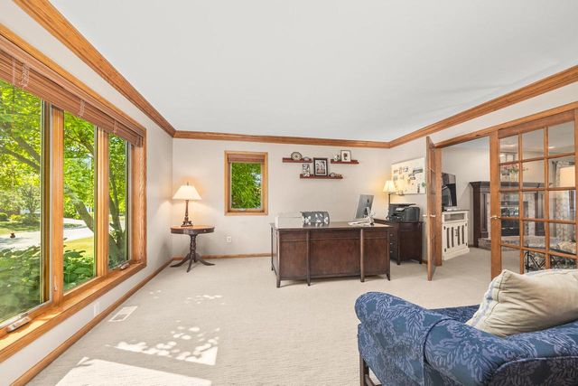 W245N6061 Maris DRIVE, Sussex, WI 53089