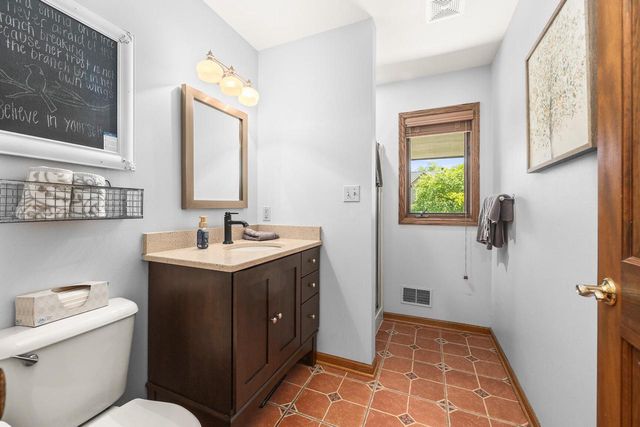 W245N6061 Maris DRIVE, Sussex, WI 53089