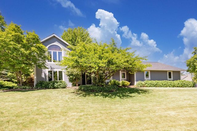 W245N6061 Maris DRIVE, Sussex, WI 53089
