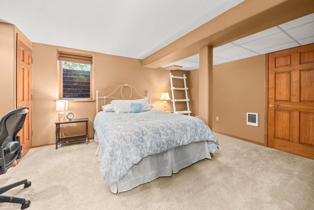 W245N6061 Maris DRIVE, Sussex, WI 53089