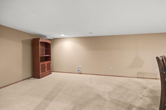 W245N6061 Maris DRIVE, Sussex, WI 53089