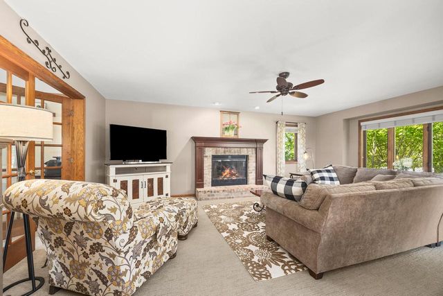W245N6061 Maris DRIVE, Sussex, WI 53089