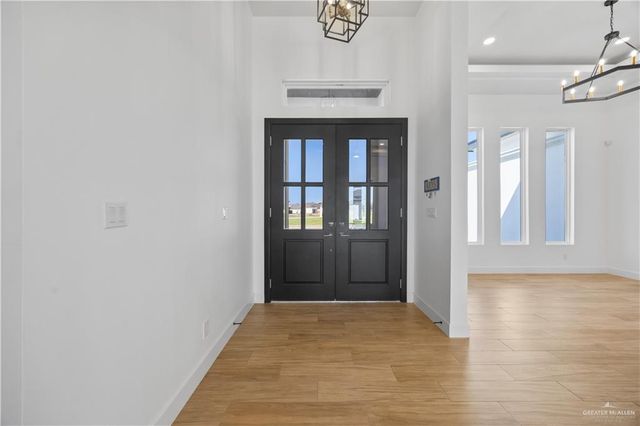 2708 E Bvlgari Drive, Edinburg, TX 78542