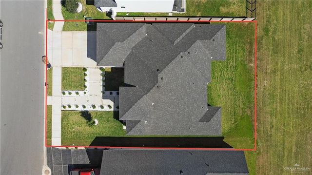 2708 E Bvlgari Drive, Edinburg, TX 78542