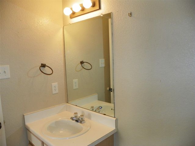 2007 Coachlamp DR, Cedar Park, TX 78613