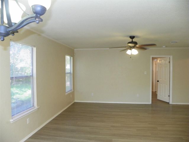 2007 Coachlamp DR, Cedar Park, TX 78613