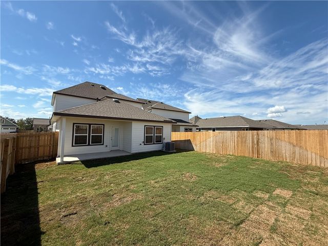 894 Kickapoo Lane, College Station, TX 77845