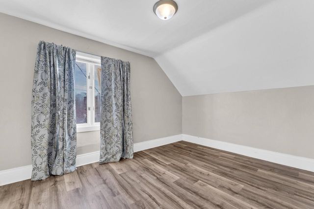 1130 S Memorial DRIVE, Racine, WI 53403