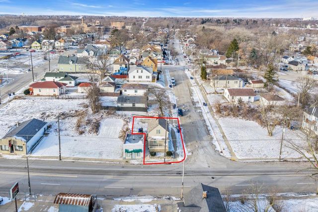 1130 S Memorial DRIVE, Racine, WI 53403