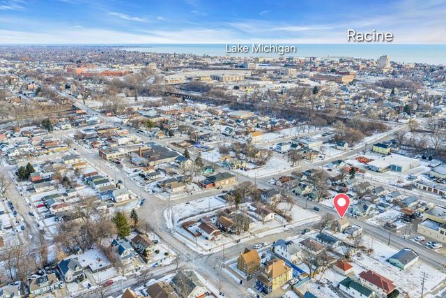 1130 S Memorial DRIVE, Racine, WI 53403