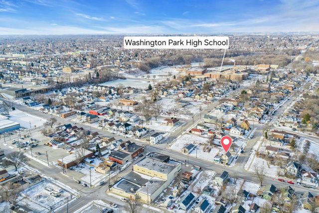 1130 S Memorial DRIVE, Racine, WI 53403