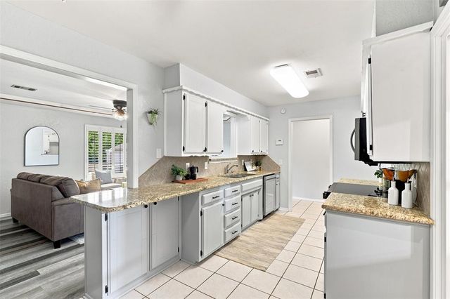 321 NE 12th Street, Newcastle, OK 73065