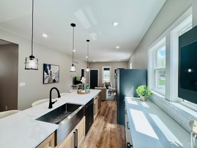 4605 Thoburne Street, Cincinnati, OH 45227