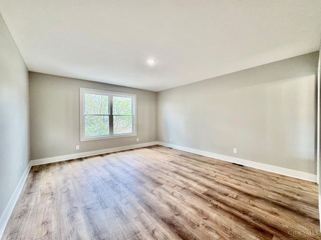 4605 Thoburne Street, Cincinnati, OH 45227