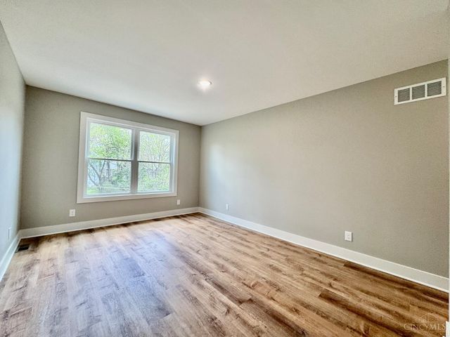 4605 Thoburne Street, Cincinnati, OH 45227