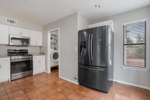 7817 RANCHWOOD Drive NW, Albuquerque, NM 87120