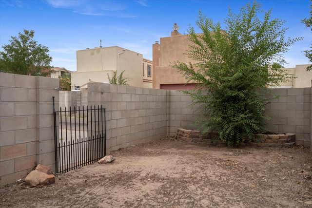 7817 RANCHWOOD Drive NW, Albuquerque, NM 87120