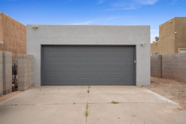 7817 RANCHWOOD Drive NW, Albuquerque, NM 87120