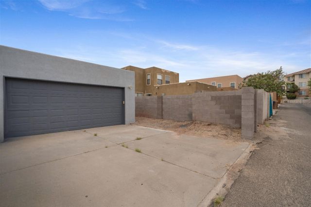 7817 RANCHWOOD Drive NW, Albuquerque, NM 87120