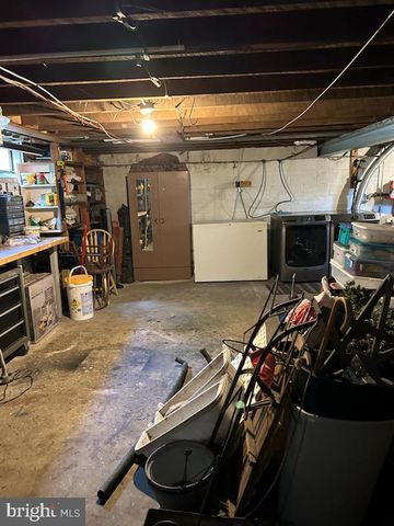 402 HARVARD ST, Lewistown, PA 17044