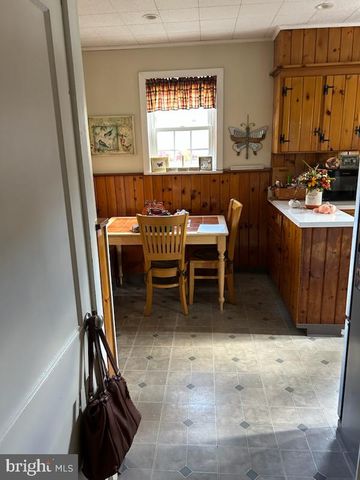 402 HARVARD ST, Lewistown, PA 17044