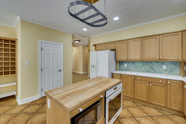 129 Antioch Drive, Mc Cormick, SC 29835