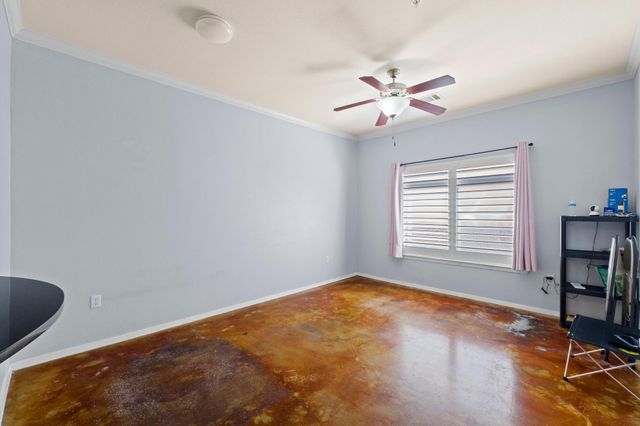 910 W 25th ST 209, Austin, TX 78705