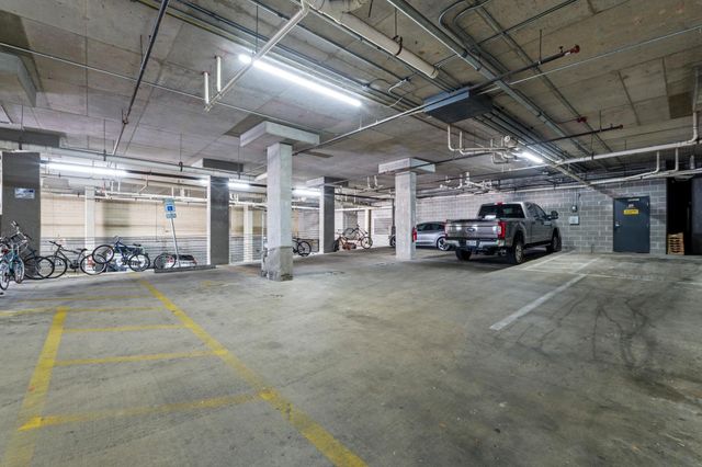 910 W 25th ST 209, Austin, TX 78705