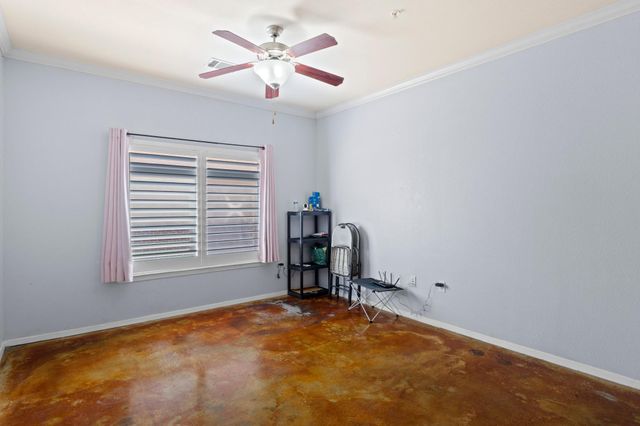 910 W 25th ST 209, Austin, TX 78705