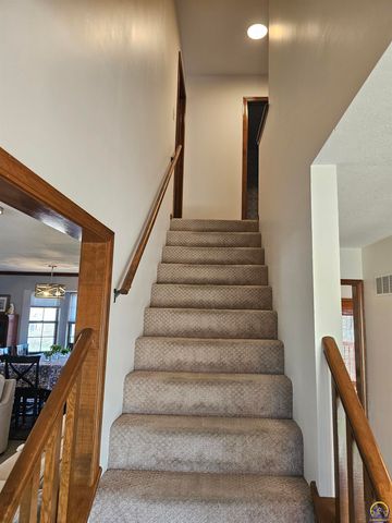 4460 SE Pennsylvania AVE, Topeka, KS 66609