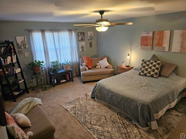 4460 SE Pennsylvania AVE, Topeka, KS 66609