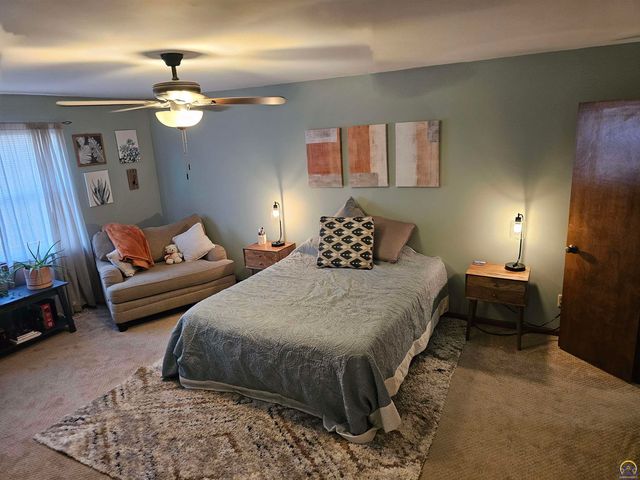 4460 SE Pennsylvania AVE, Topeka, KS 66609