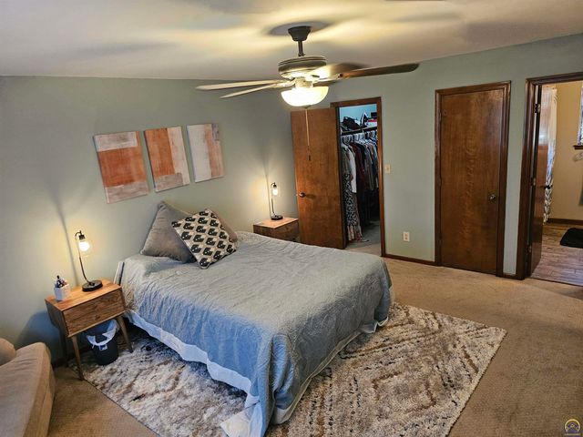 4460 SE Pennsylvania AVE, Topeka, KS 66609