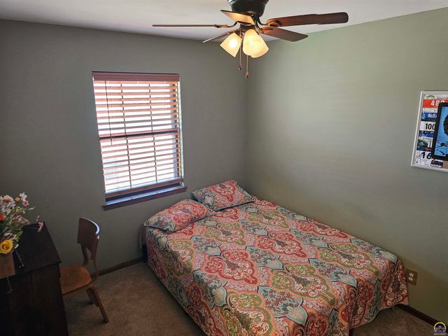 4460 SE Pennsylvania AVE, Topeka, KS 66609