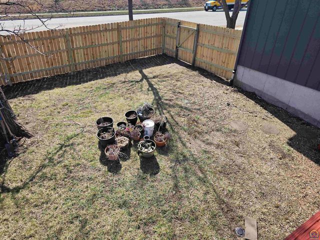 4460 SE Pennsylvania AVE, Topeka, KS 66609