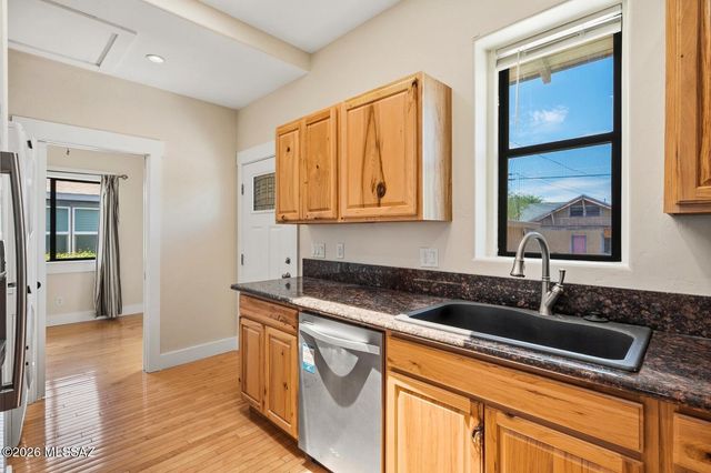 611 E 4th Street, Tucson, AZ 85705