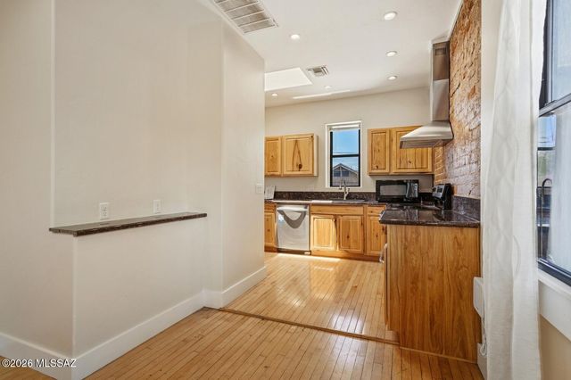 611 E 4th Street, Tucson, AZ 85705